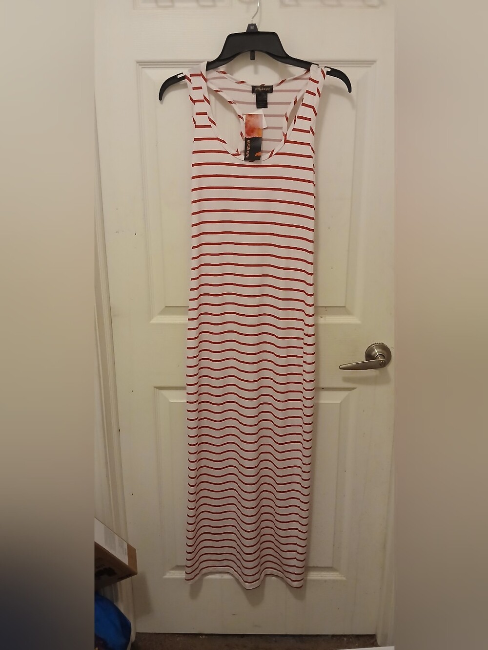 New with tags Size M Stella Cruz Pink & White Long Dress